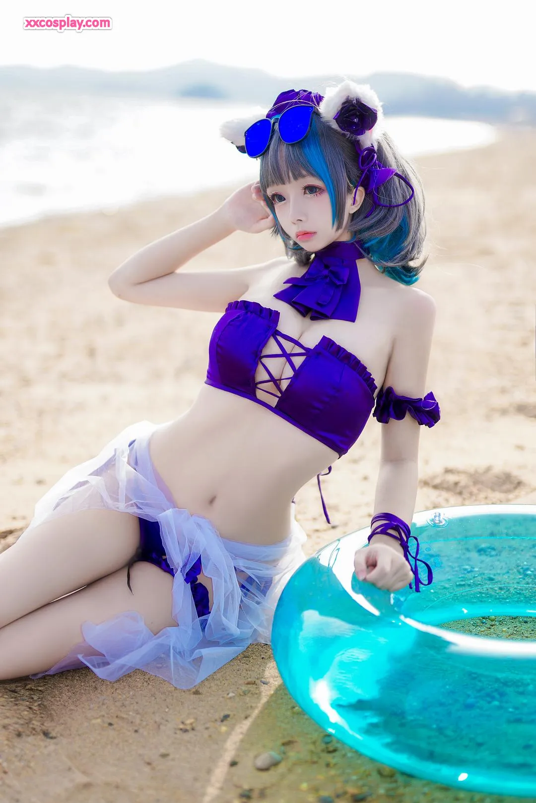 Ri Na Jiao: Cheshire Cat Swimsuit